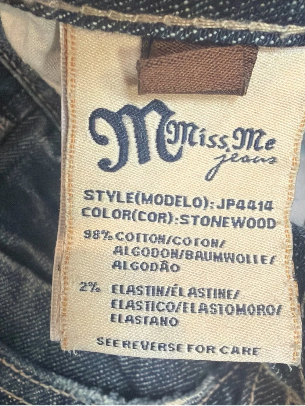 Miss Me Bermuda Shorts Women 28 Blue Denim 28 Raw Hem Distressed Y2K Jhorts